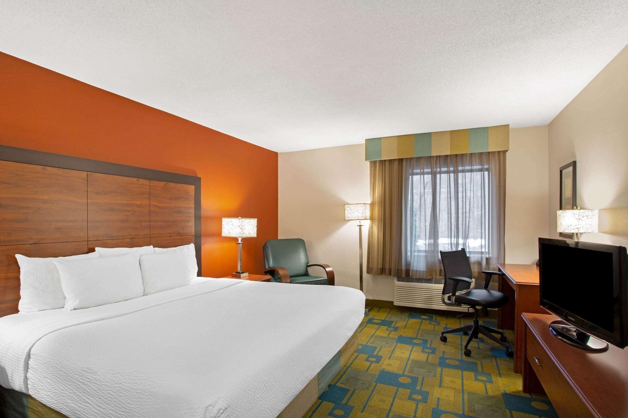 La Quinta Inn By Wyndham Auburn Worcester Екстер'єр фото
