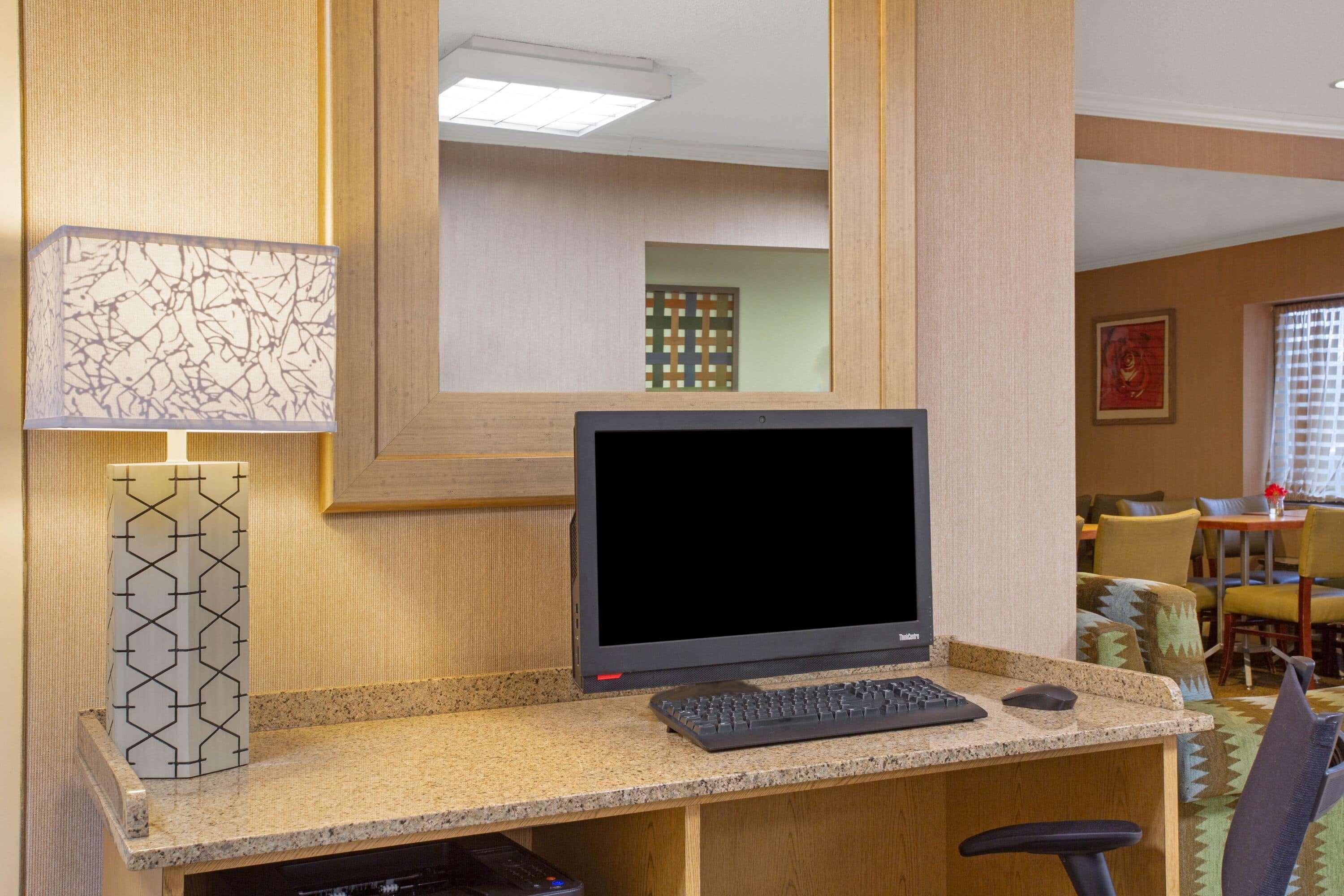 La Quinta Inn By Wyndham Auburn Worcester Екстер'єр фото