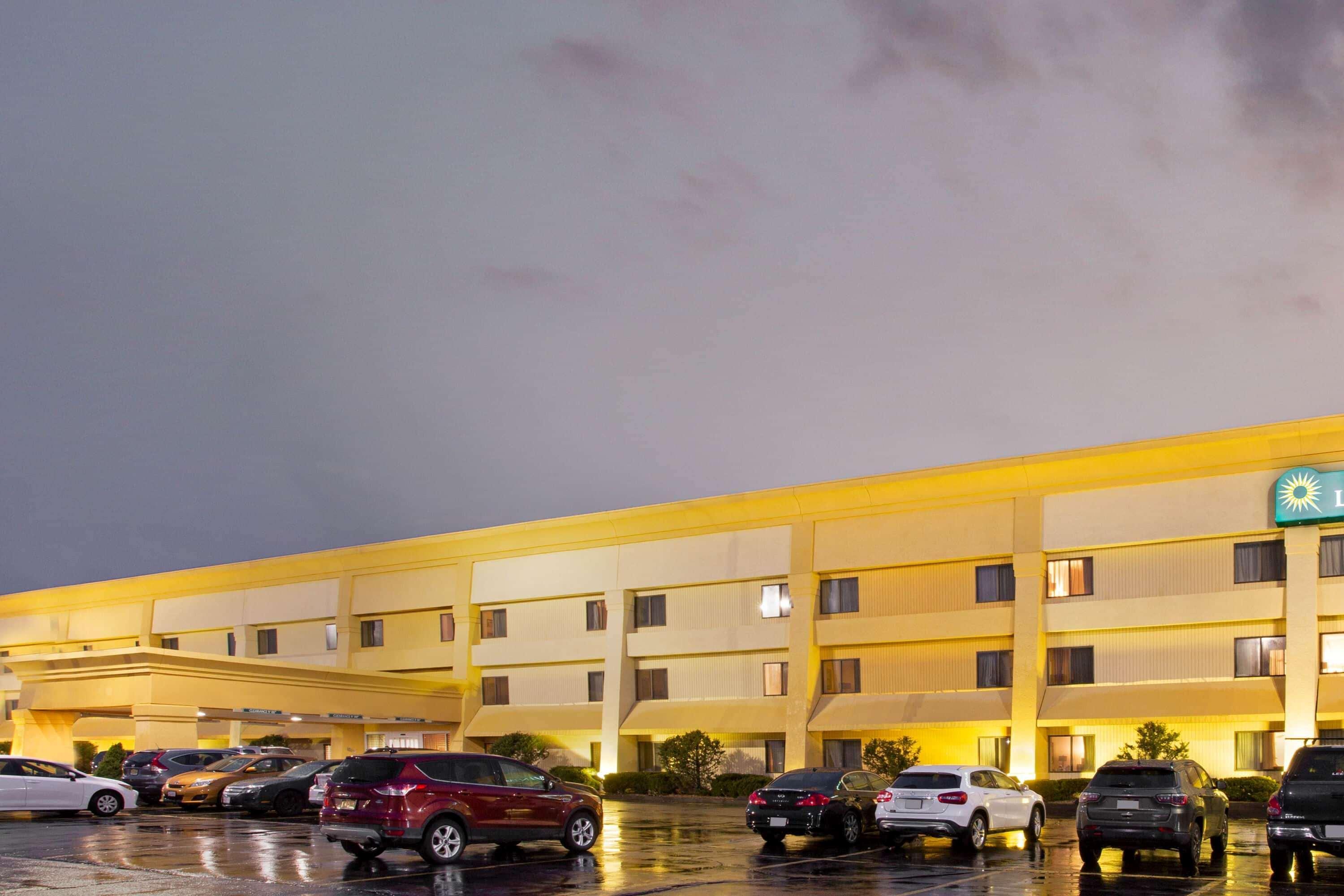 La Quinta Inn By Wyndham Auburn Worcester Екстер'єр фото