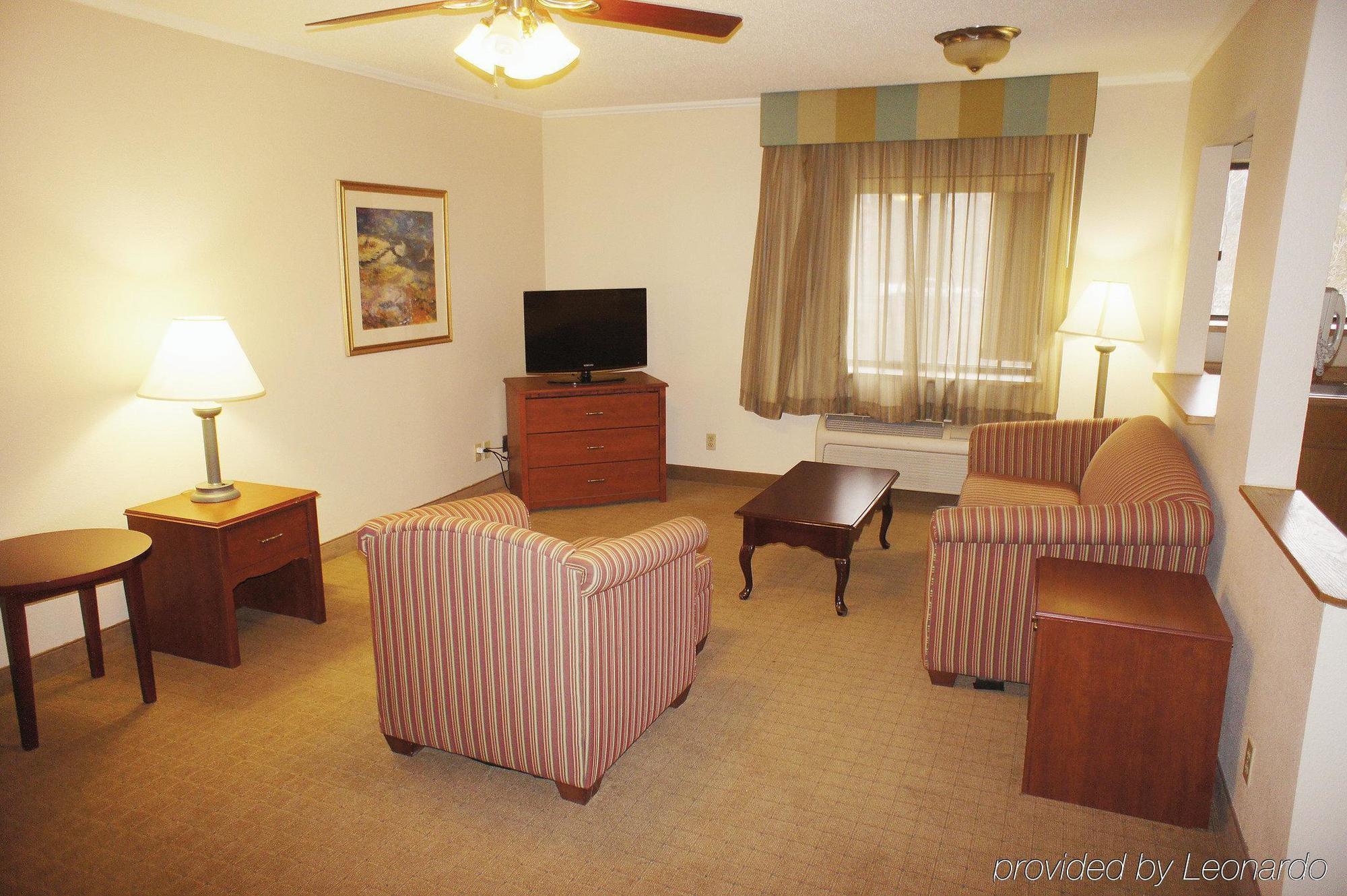 La Quinta Inn By Wyndham Auburn Worcester Екстер'єр фото